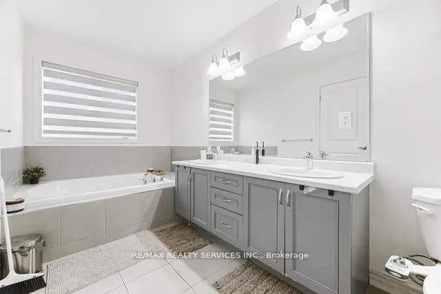 Photo 28 of 24 Benhurst Crescent, Brampton, Northwest Brampton — HOMEH