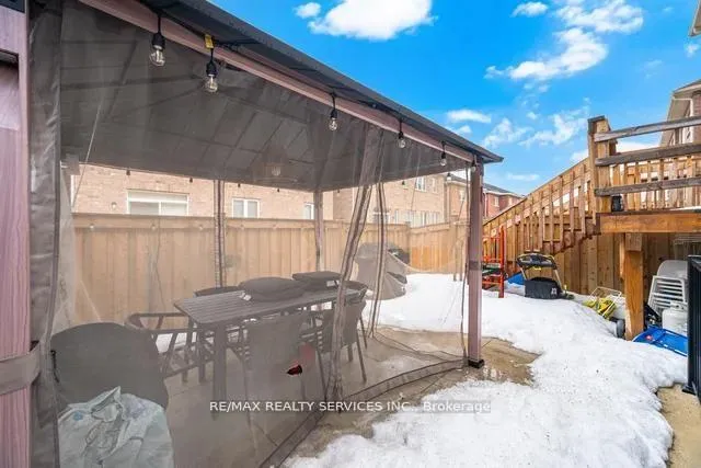 Photo 35 of 24 Benhurst Crescent, Brampton, Northwest Brampton — HOMEH