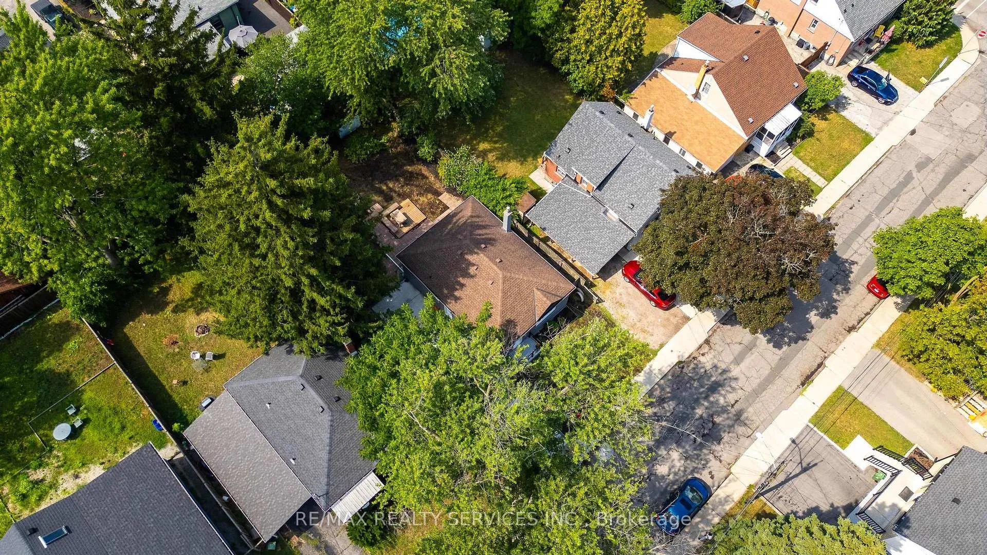 Photo 6 of 74 West 3rd Street, Hamilton, Bonnington — HOMEH