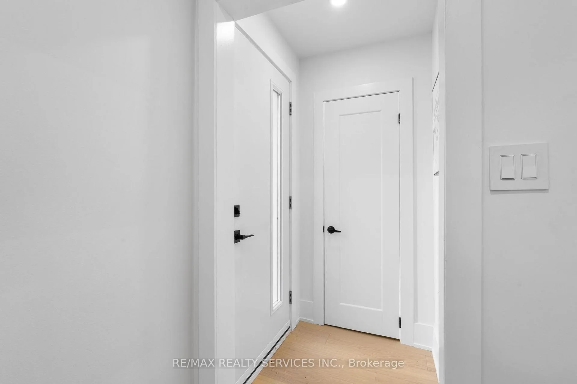 Photo 7 of 74 West 3rd Street, Hamilton, Bonnington — HOMEH