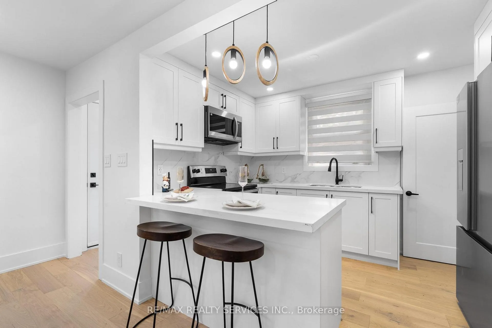 Photo 11 of 74 West 3rd Street, Hamilton, Bonnington — HOMEH