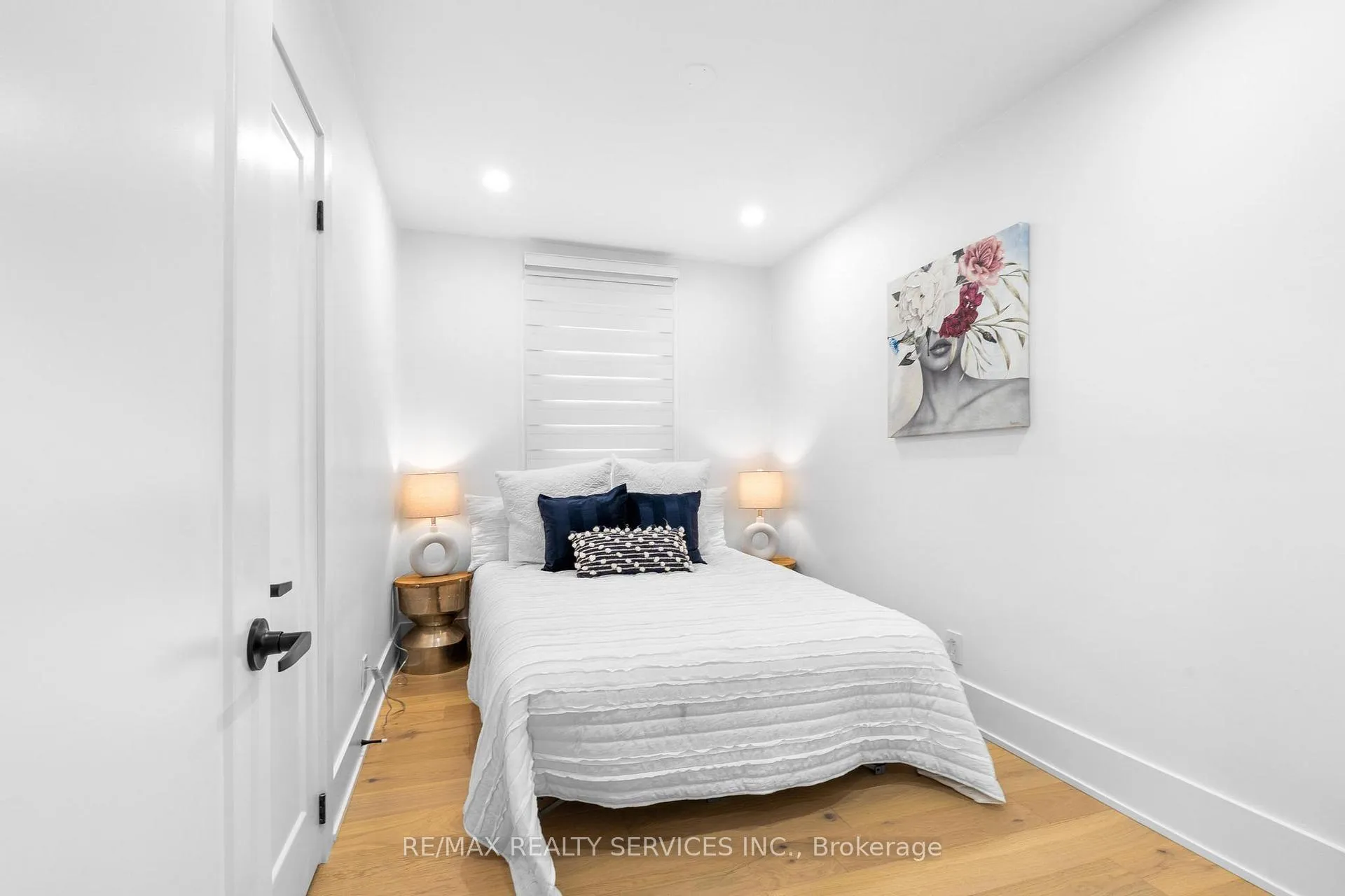 Photo 17 of 74 West 3rd Street, Hamilton, Bonnington — HOMEH