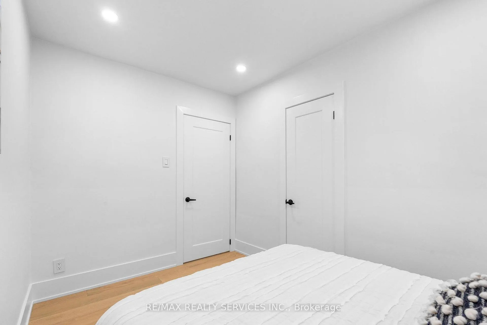 Photo 18 of 74 West 3rd Street, Hamilton, Bonnington — HOMEH