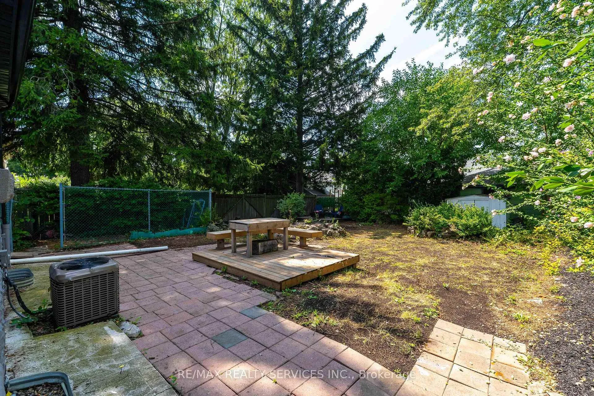 Photo 31 of 74 West 3rd Street, Hamilton, Bonnington — HOMEH