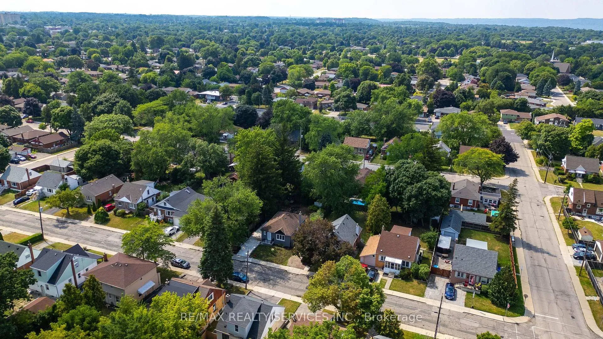 Photo 36 of 74 West 3rd Street, Hamilton, Bonnington — HOMEH