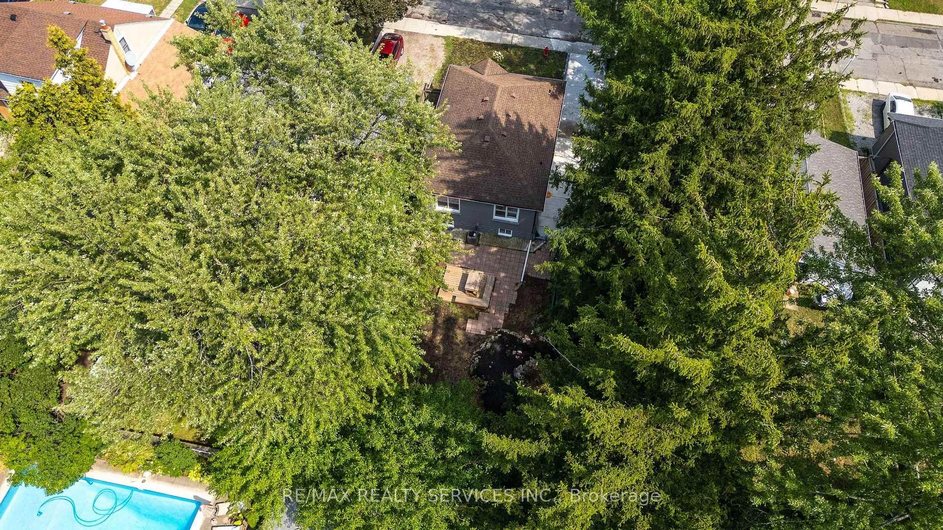 Photo 38 of 74 West 3rd Street, Hamilton, Bonnington — HOMEH