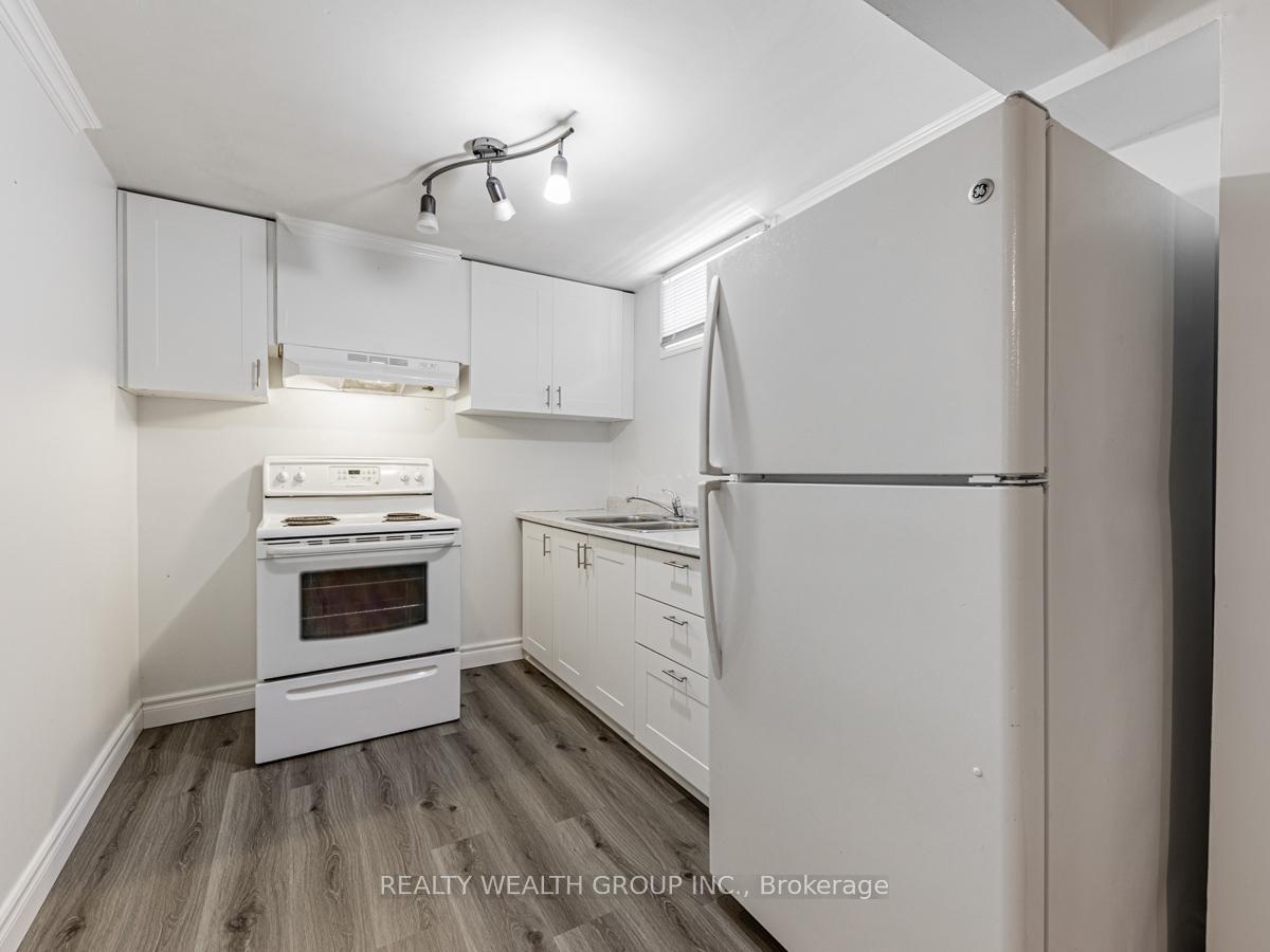 Photo 11 of Unit Bsmt, 187 Bayview Avenue, Georgina, Keswick South — HOMEH