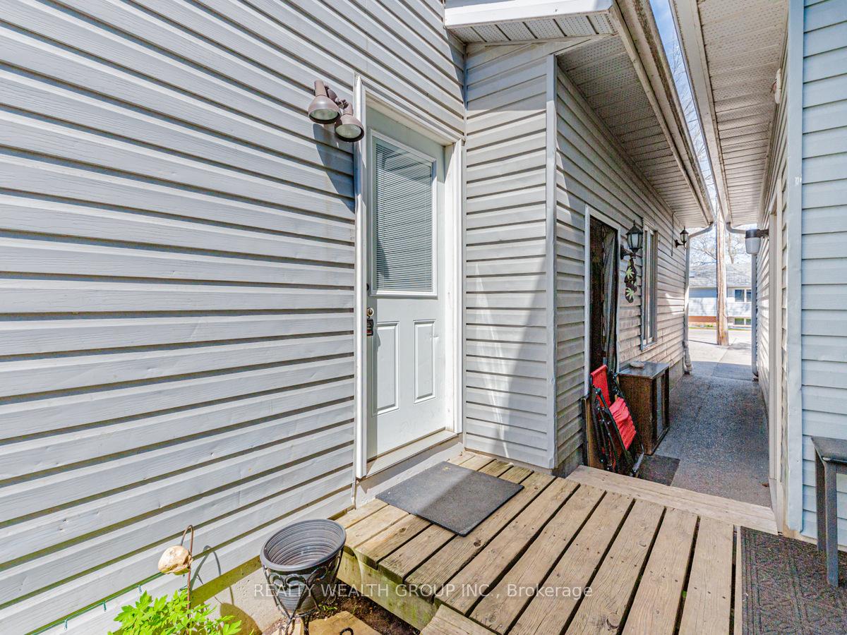 Photo 24 of Unit Bsmt, 187 Bayview Avenue, Georgina, Keswick South — HOMEH