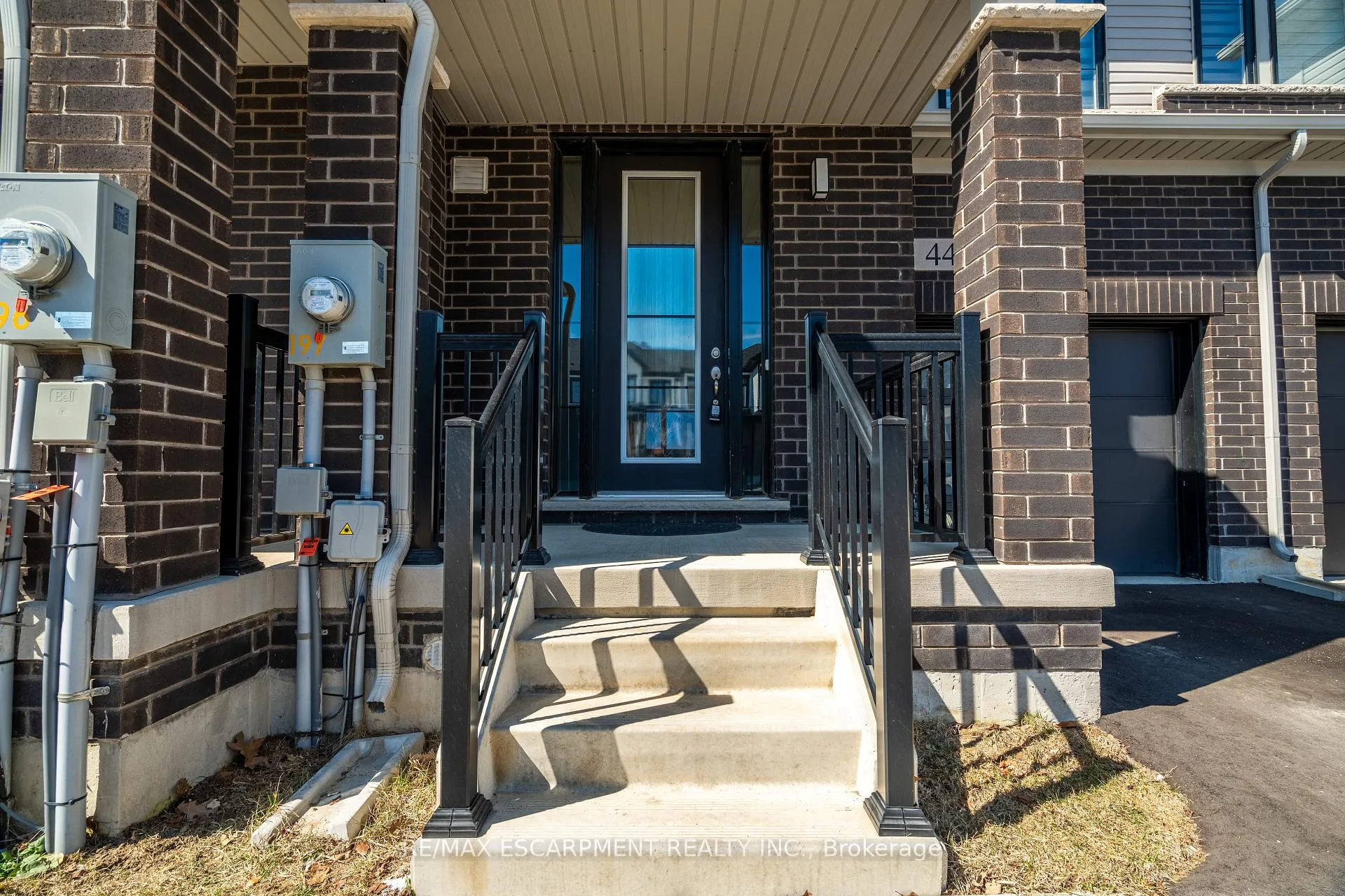Photo 3 of 44 Freedom Crescent, Hamilton, Mount Hope — HOMEH