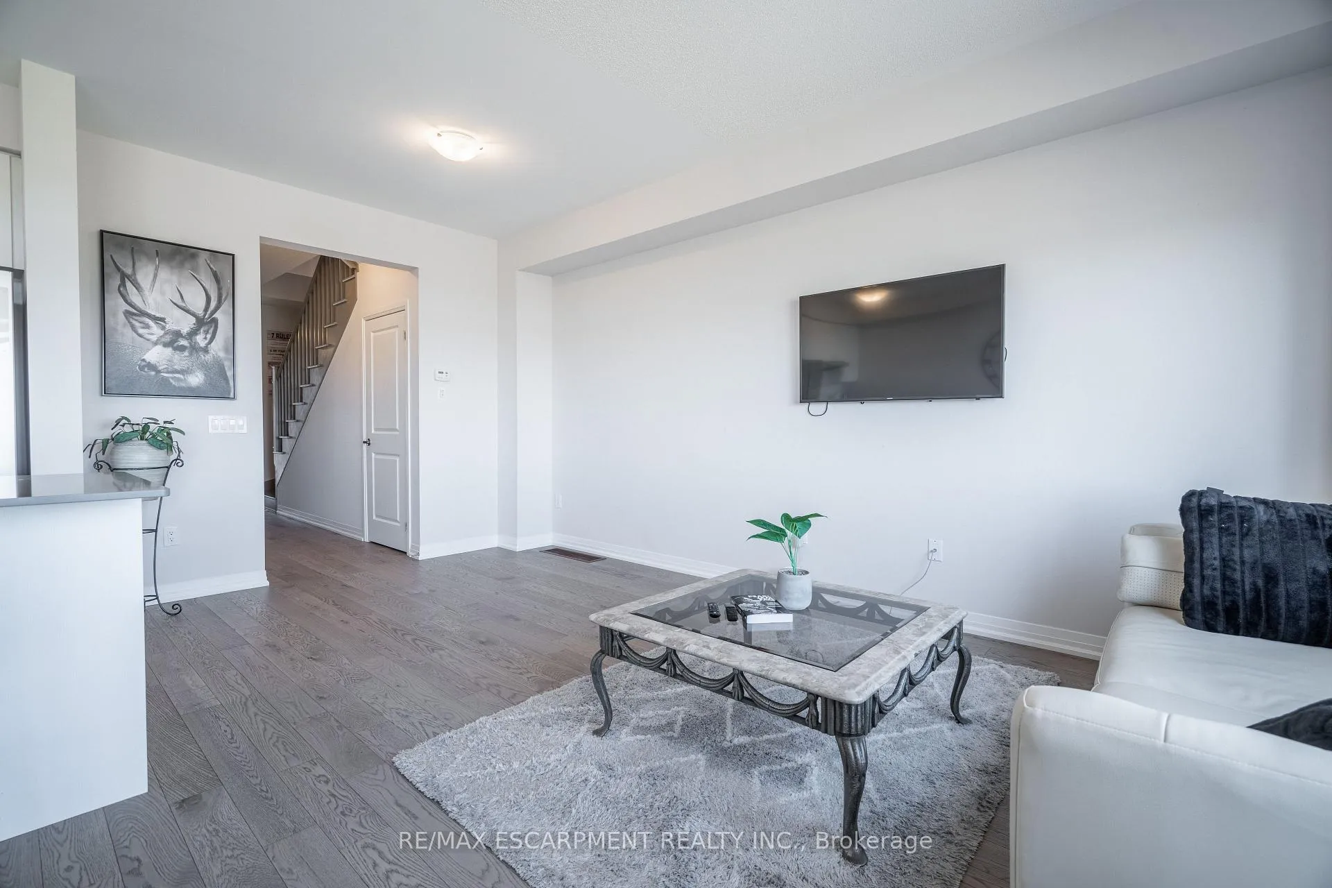 Photo 9 of 44 Freedom Crescent, Hamilton, Mount Hope — HOMEH