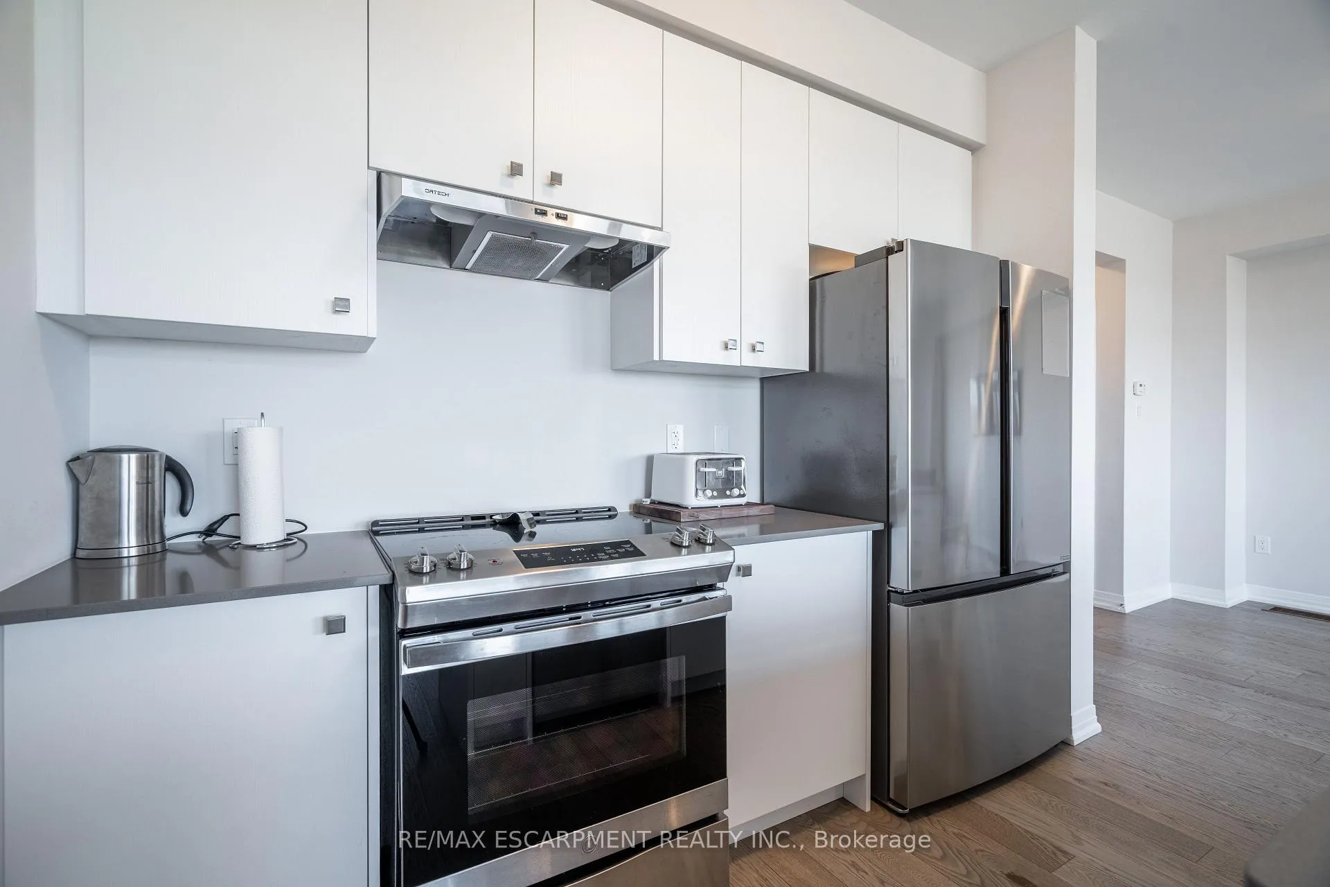 Photo 14 of 44 Freedom Crescent, Hamilton, Mount Hope — HOMEH