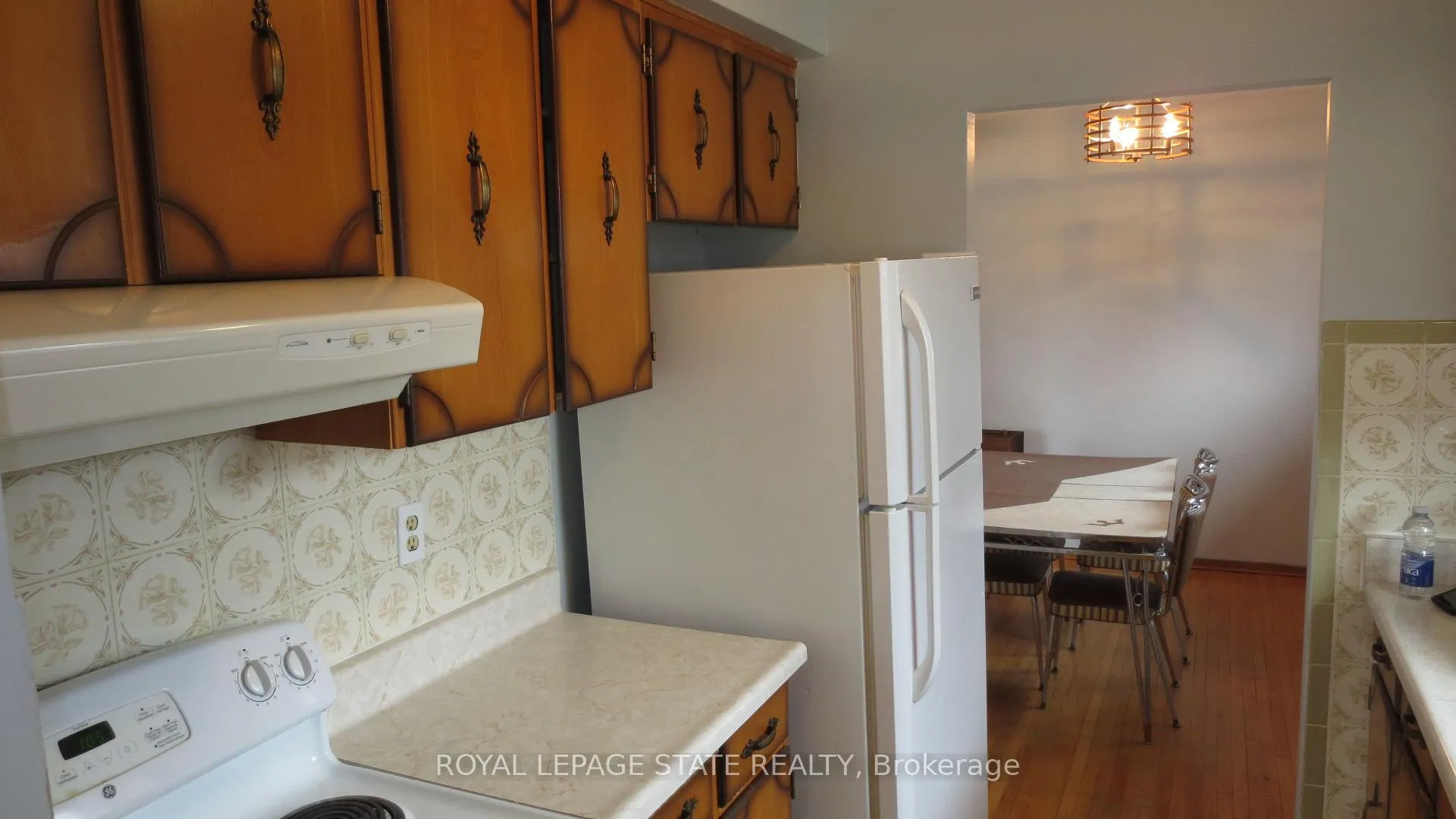 Photo 8 of Unit Upper, 22 Catalina Drive, Hamilton, Greenford — HOMEH