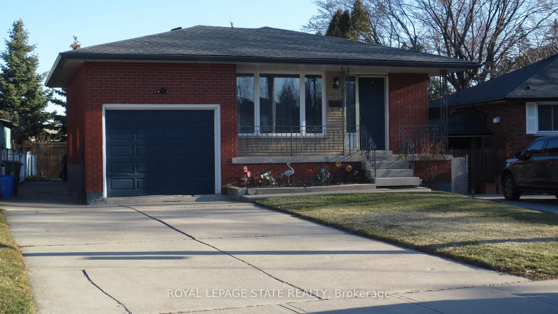 Photo 10 of Unit Upper, 22 Catalina Drive, Hamilton, Greenford — HOMEH