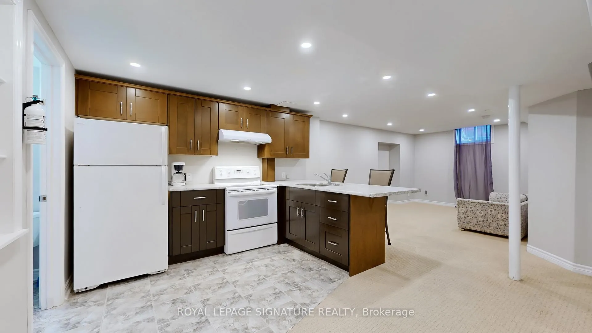 Photo 3 of 63 Hamilton Hall Drive, Markham, Markham Village — HOMEH