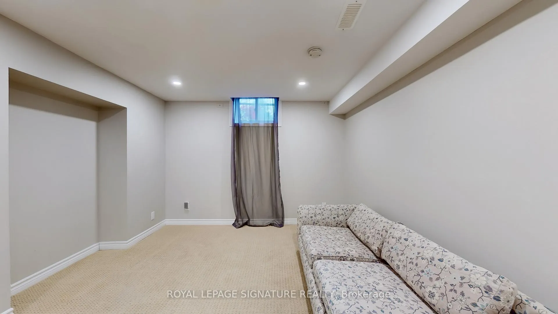 Photo 7 of 63 Hamilton Hall Drive, Markham, Markham Village — HOMEH