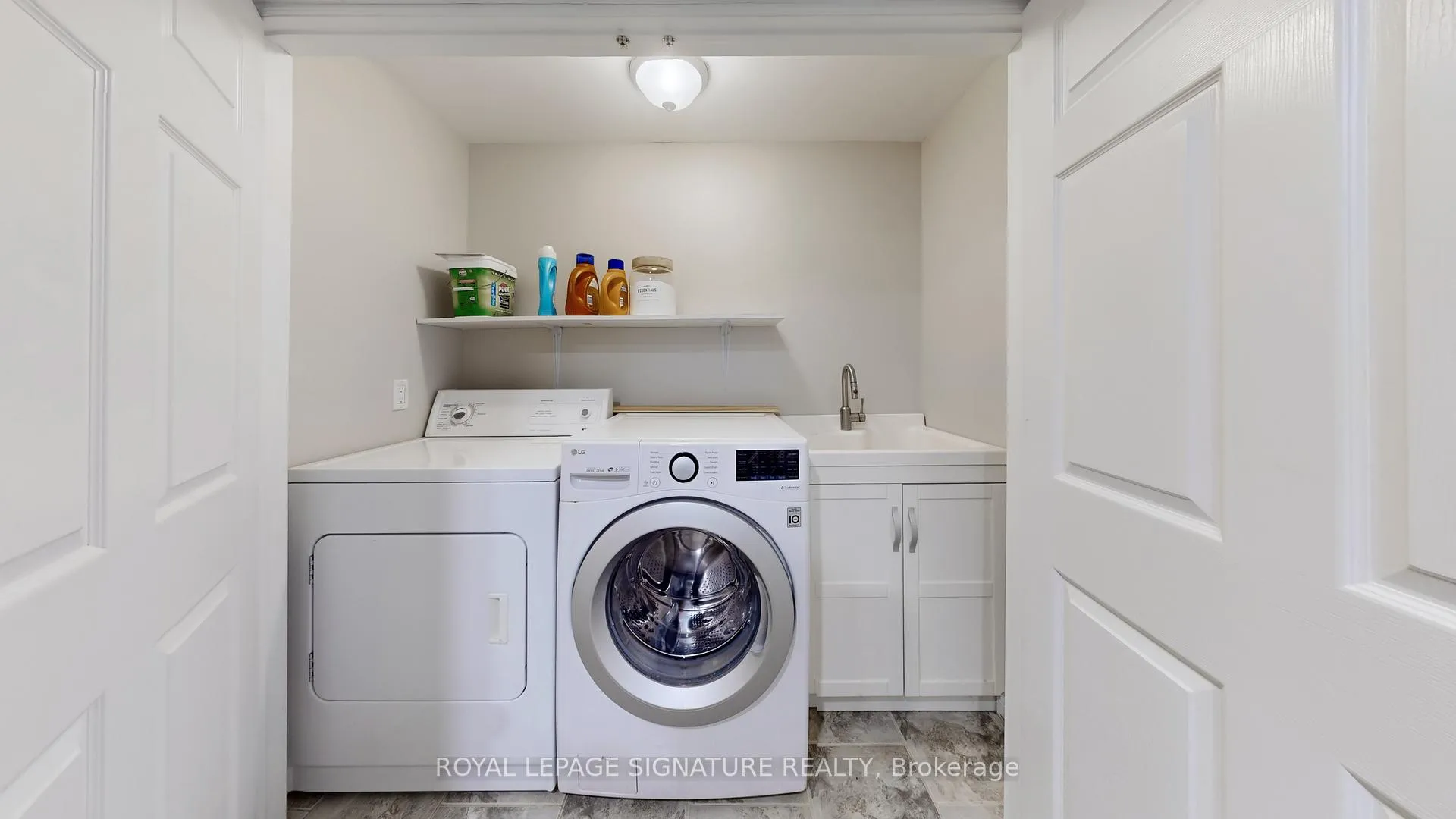 Photo 13 of 63 Hamilton Hall Drive, Markham, Markham Village — HOMEH