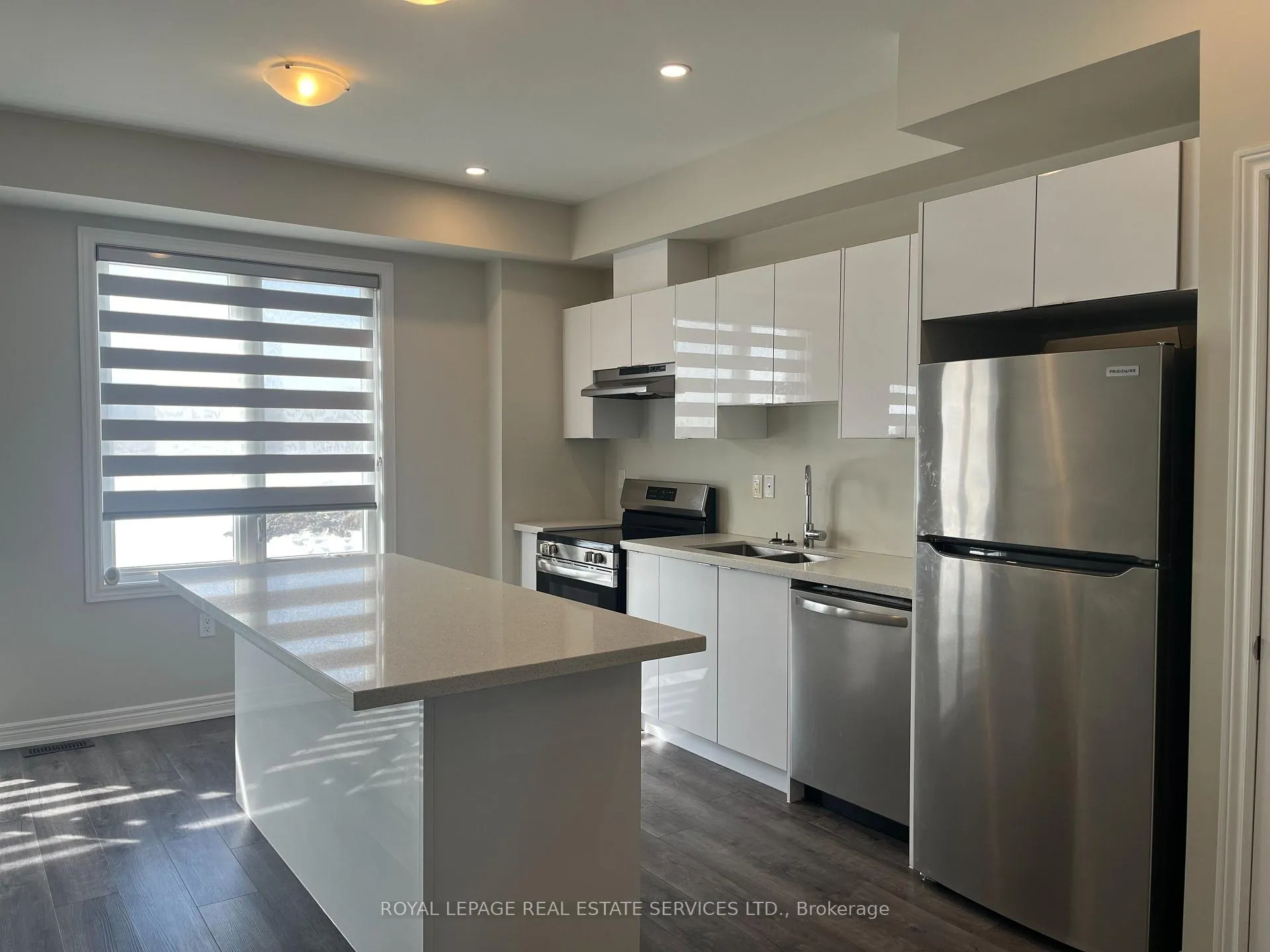 Photo 5 of 129 Aquasanta Crescent, Hamilton, Ryckmans — HOMEH