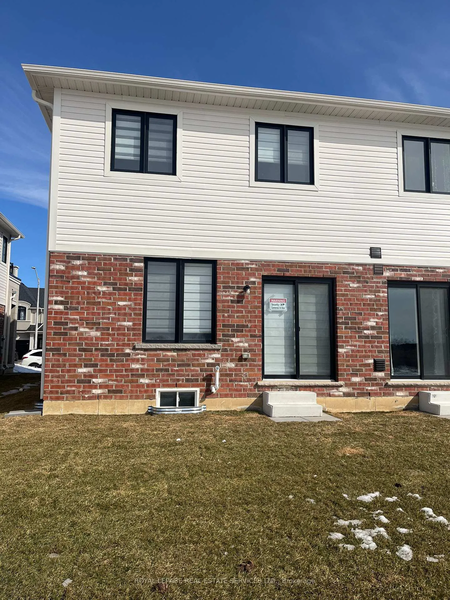 Photo 16 of 129 Aquasanta Crescent, Hamilton, Ryckmans — HOMEH