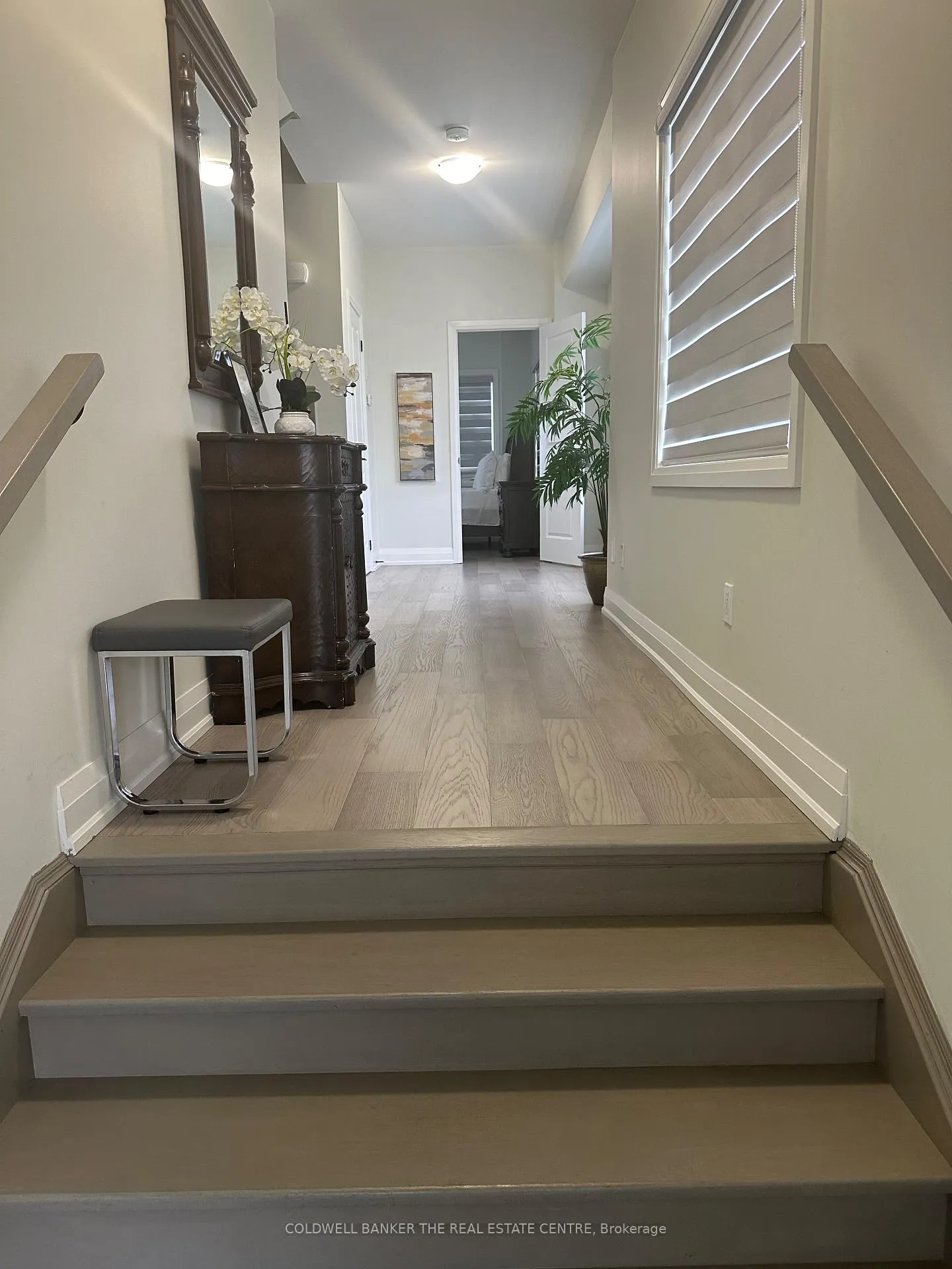 Photo 4 of 35 Gerry Henry Lane, Clarington, Courtice — HOMEH