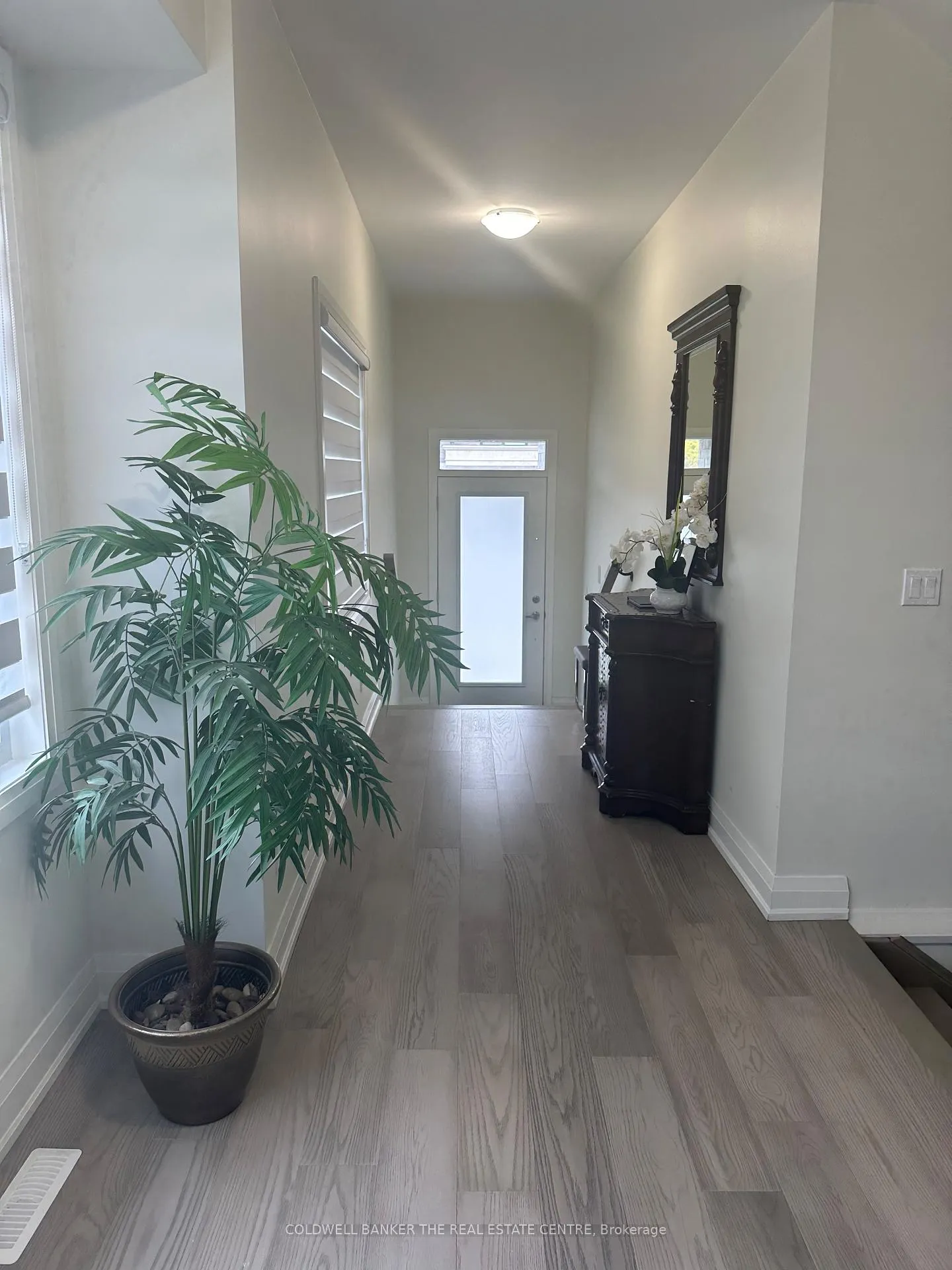 Photo 5 of 35 Gerry Henry Lane, Clarington, Courtice — HOMEH