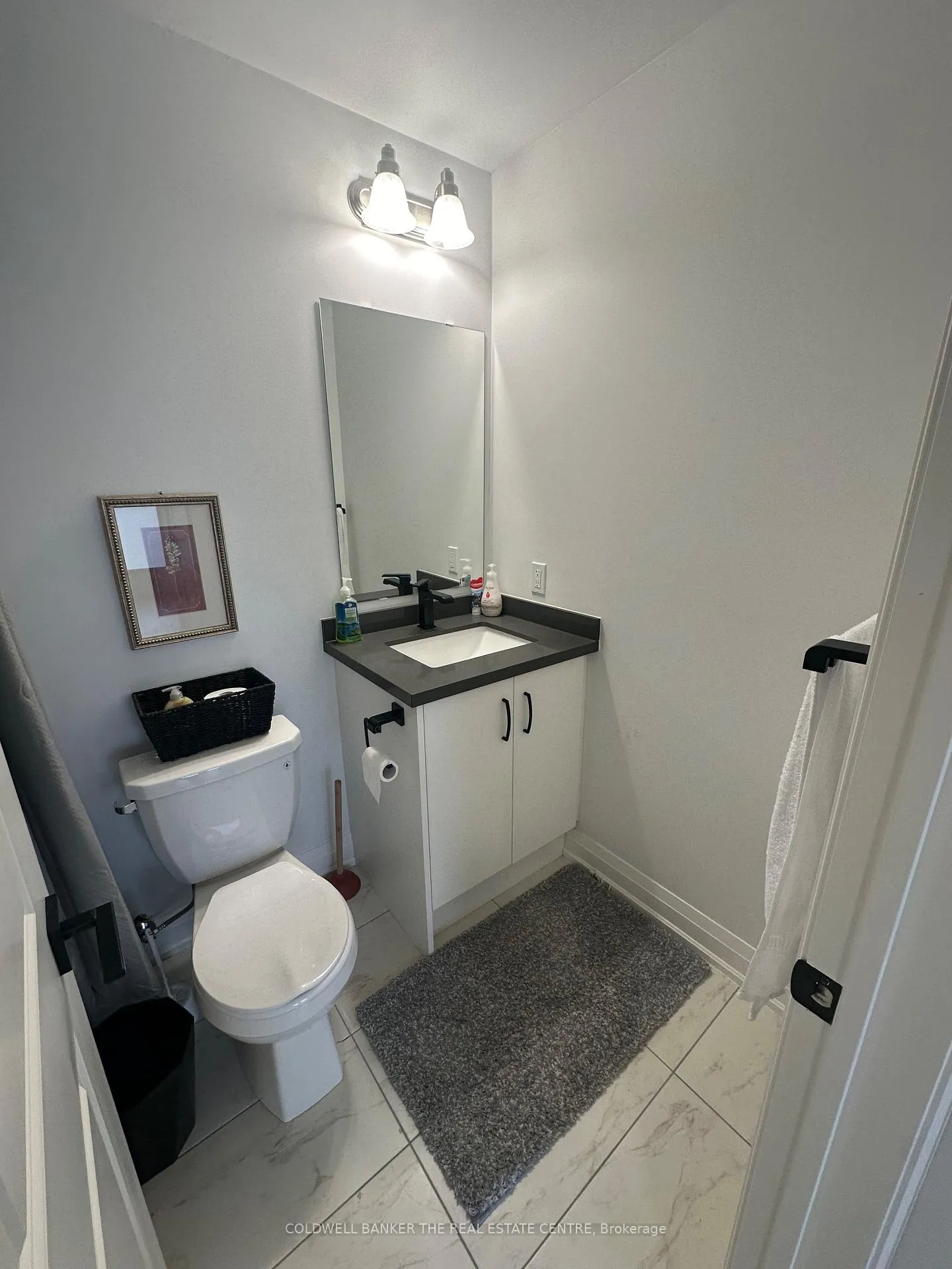 Photo 12 of 35 Gerry Henry Lane, Clarington, Courtice — HOMEH