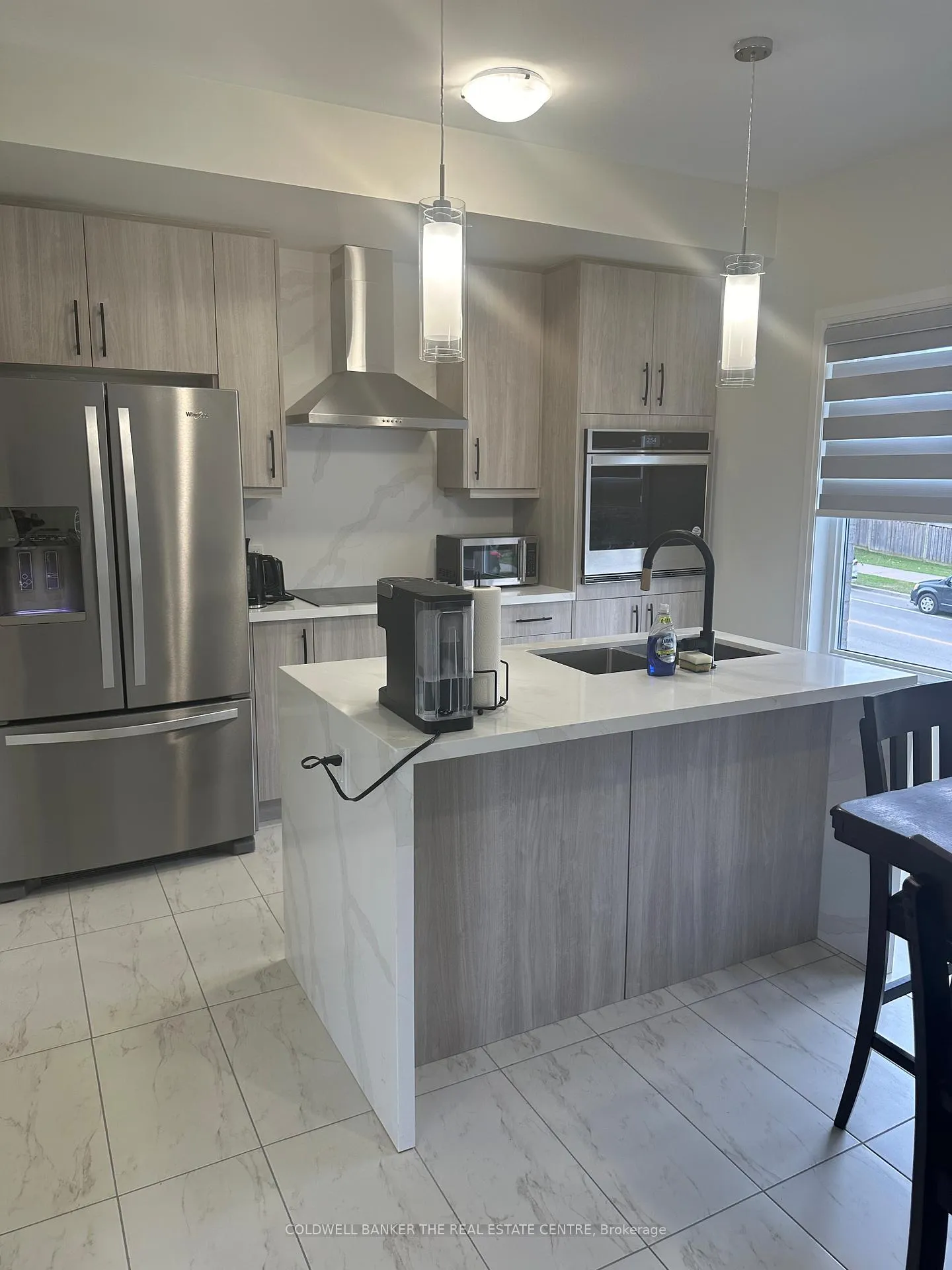 Photo 17 of 35 Gerry Henry Lane, Clarington, Courtice — HOMEH