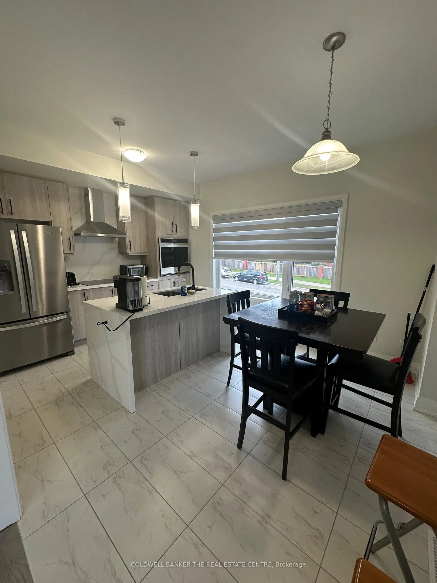 Photo 19 of 35 Gerry Henry Lane, Clarington, Courtice — HOMEH