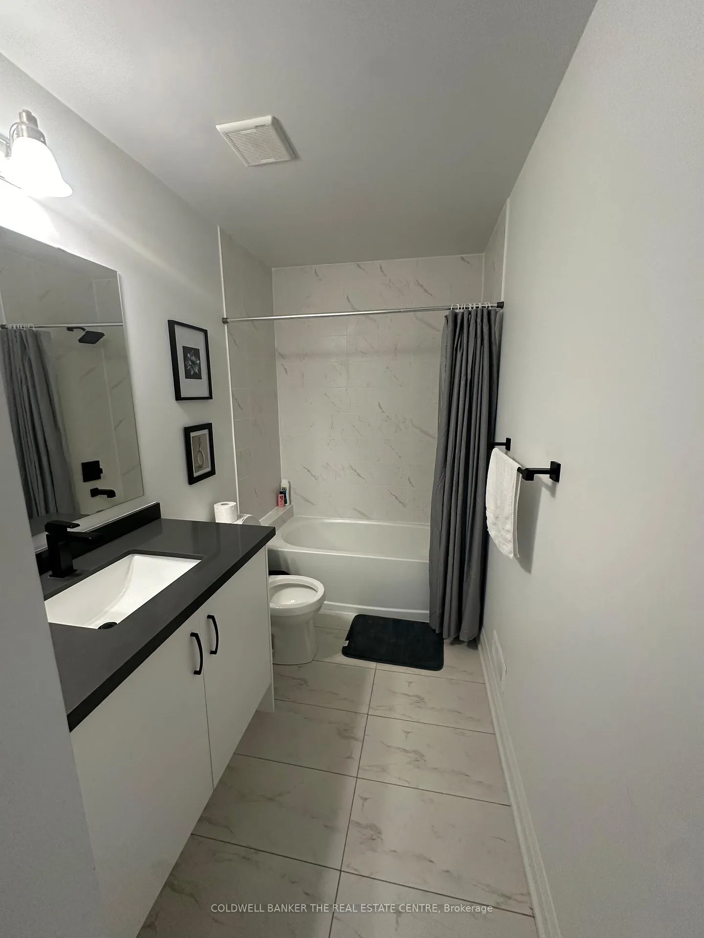 Photo 32 of 35 Gerry Henry Lane, Clarington, Courtice — HOMEH