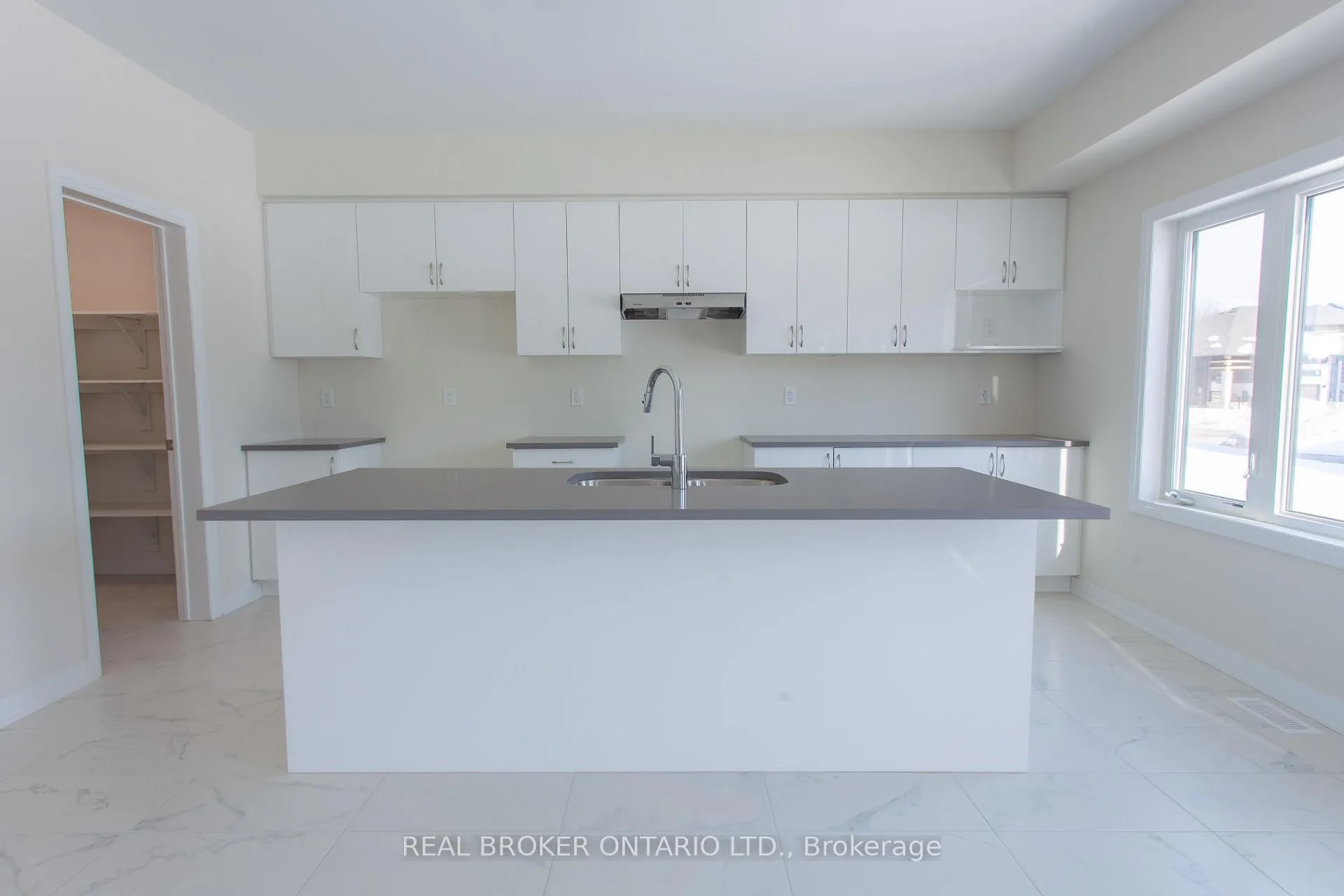 Photo 7 of 3186 Searidge Street, Severn, West Shore — HOMEH