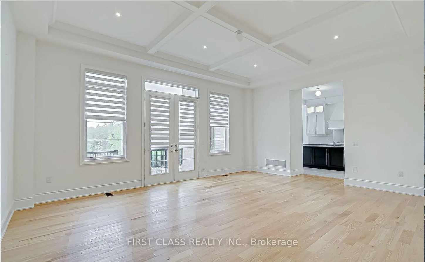 Photo 7 of 265 Woodgate Pines Drive, Vaughan, Kleinburg — HOMEH