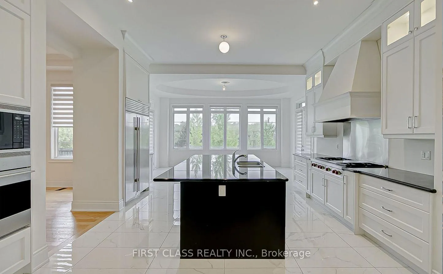 Photo 11 of 265 Woodgate Pines Drive, Vaughan, Kleinburg — HOMEH