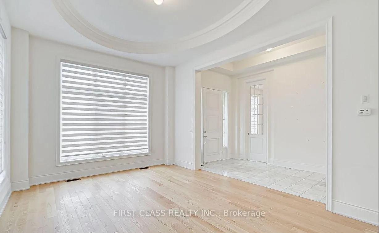 Photo 16 of 265 Woodgate Pines Drive, Vaughan, Kleinburg — HOMEH