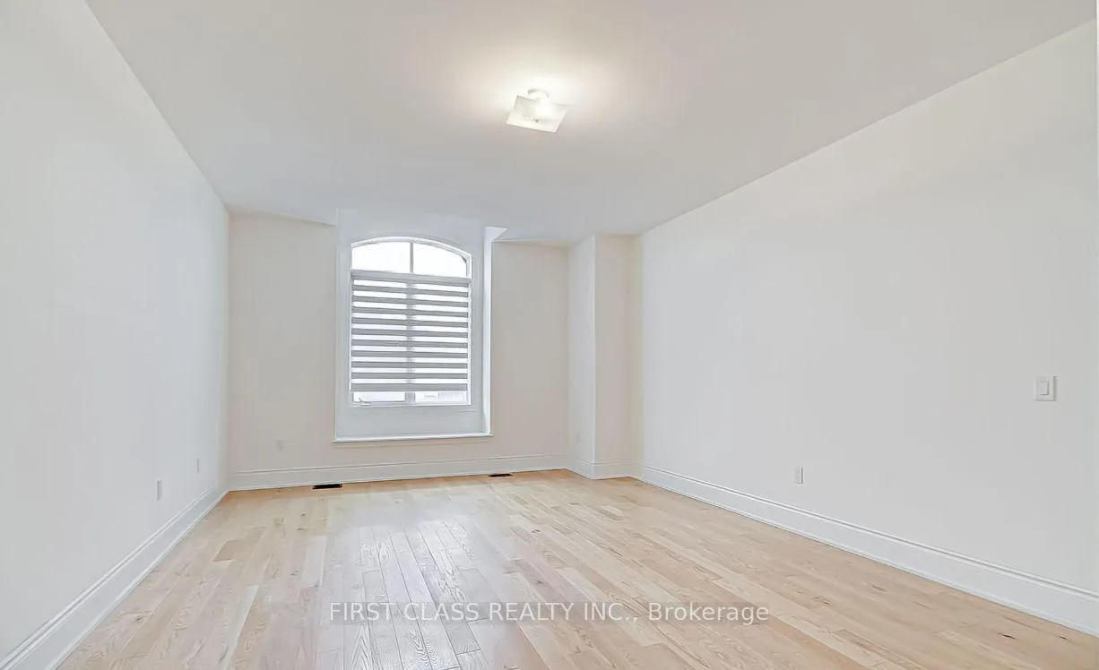 Photo 19 of 265 Woodgate Pines Drive, Vaughan, Kleinburg — HOMEH