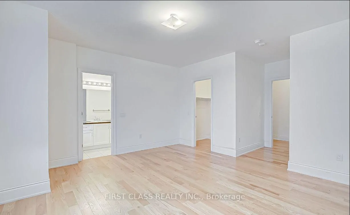 Photo 23 of 265 Woodgate Pines Drive, Vaughan, Kleinburg — HOMEH