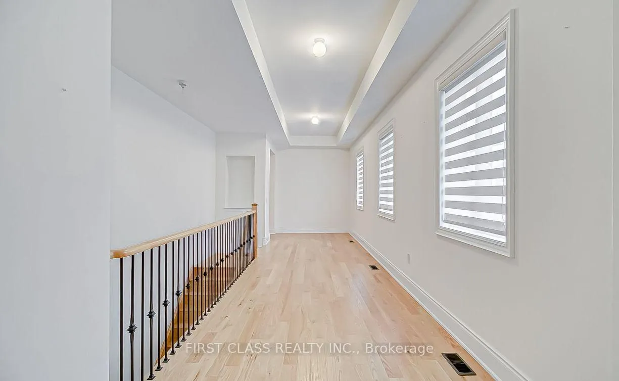Photo 24 of 265 Woodgate Pines Drive, Vaughan, Kleinburg — HOMEH