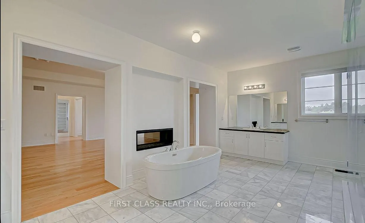 Photo 30 of 265 Woodgate Pines Drive, Vaughan, Kleinburg — HOMEH