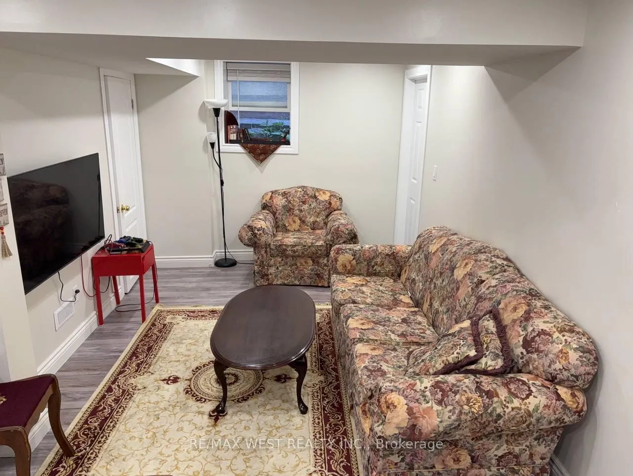 Photo 4 of 204 Borealis Avenue, Aurora, Bayview Northeast — HOMEH