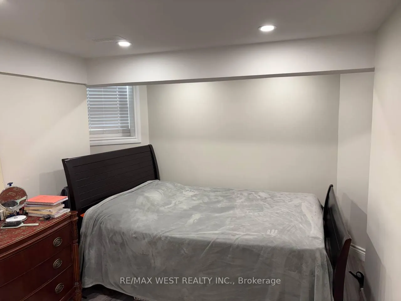 Photo 9 of 204 Borealis Avenue, Aurora, Bayview Northeast — HOMEH