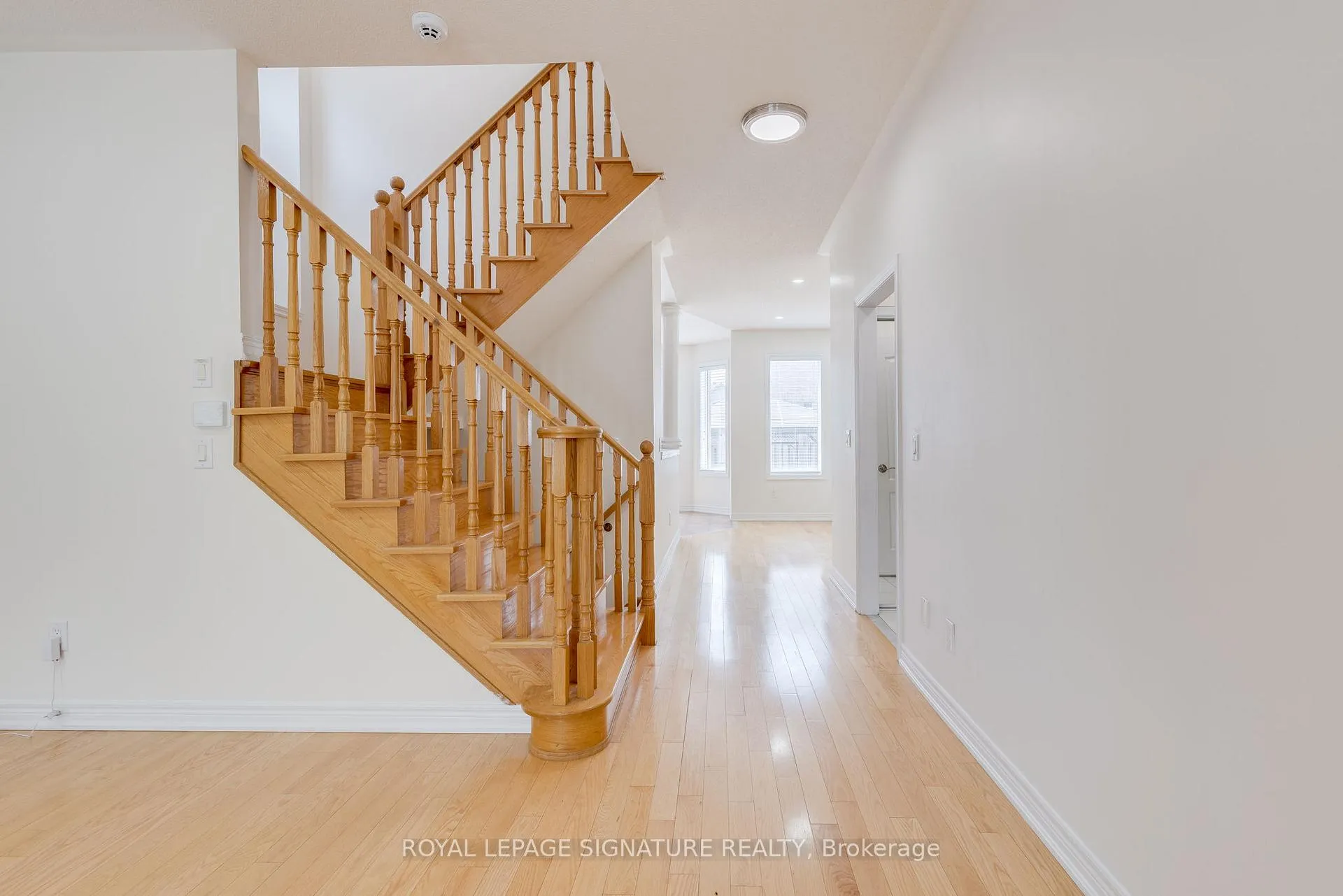 Photo 5 of 39 Hermitage Boulevard, Markham, Wismer — HOMEH