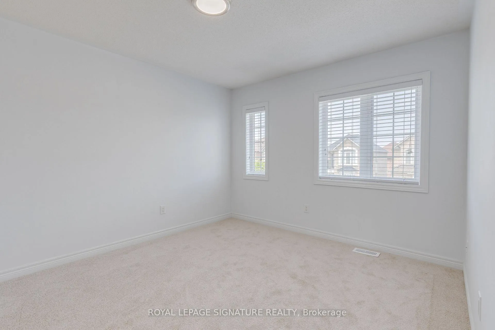 Photo 23 of 39 Hermitage Boulevard, Markham, Wismer — HOMEH