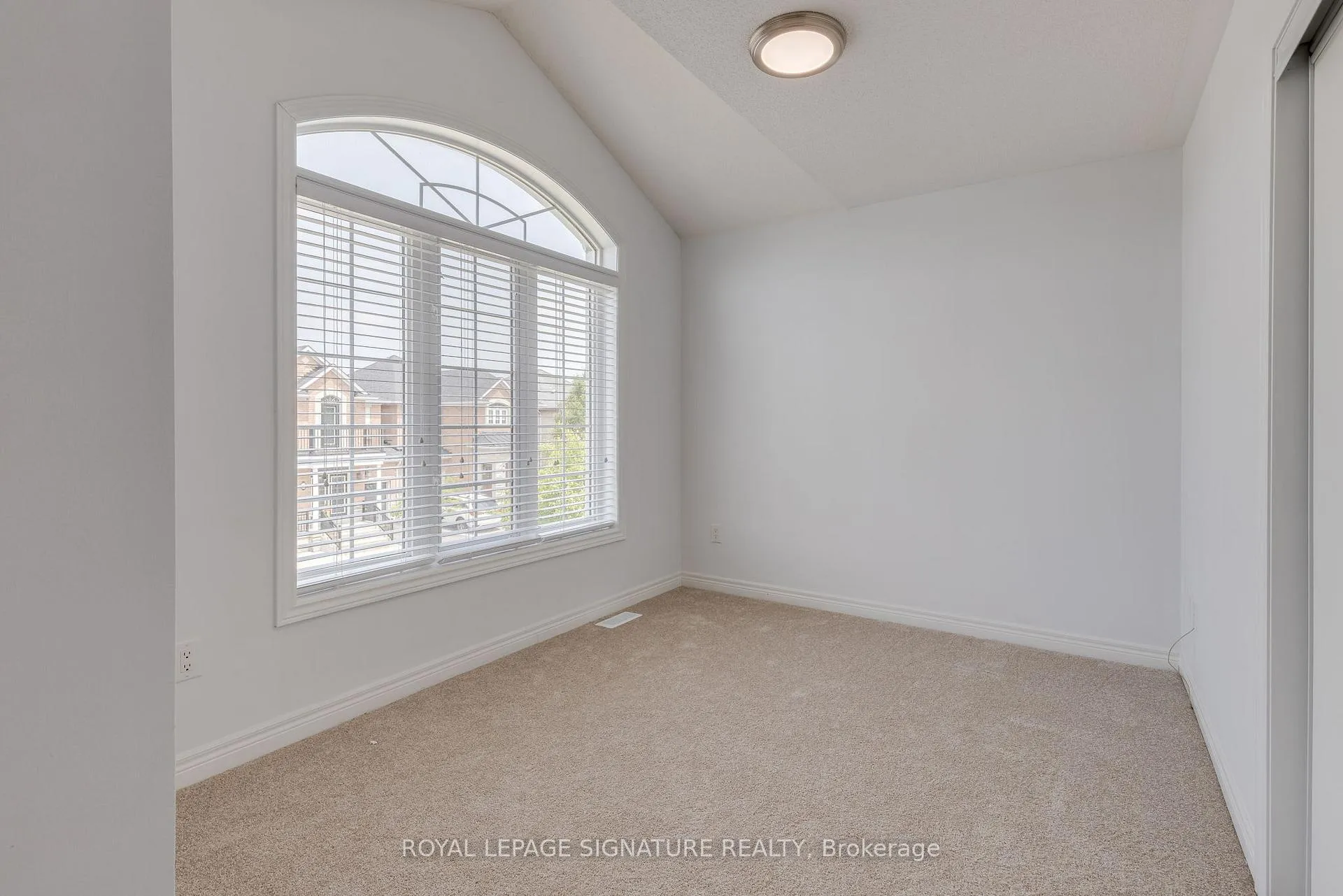 Photo 25 of 39 Hermitage Boulevard, Markham, Wismer — HOMEH