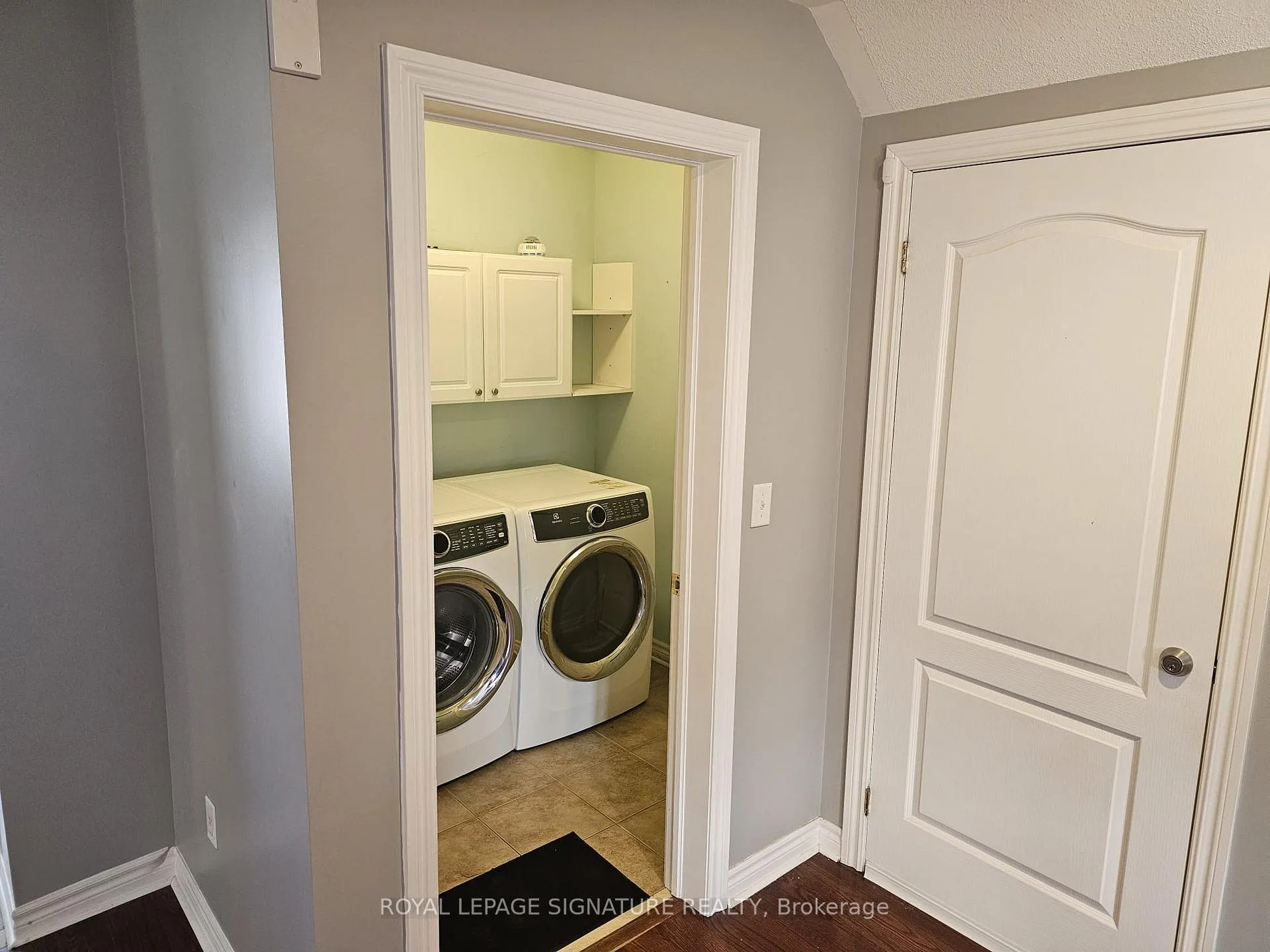 Photo 19 of 19 Bagnell Crescent, Clarington, Bowmanville — HOMEH