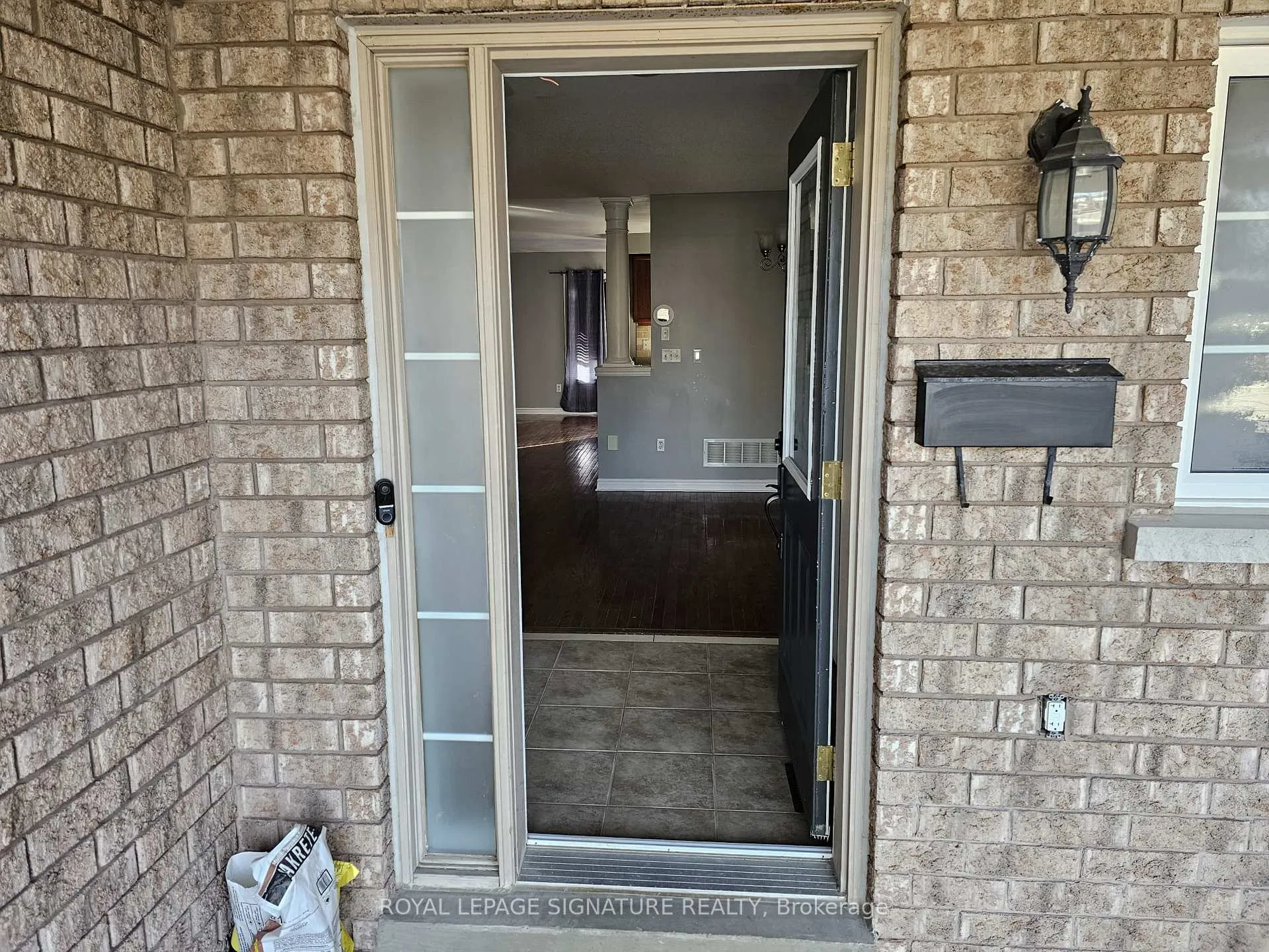Photo 22 of 19 Bagnell Crescent, Clarington, Bowmanville — HOMEH