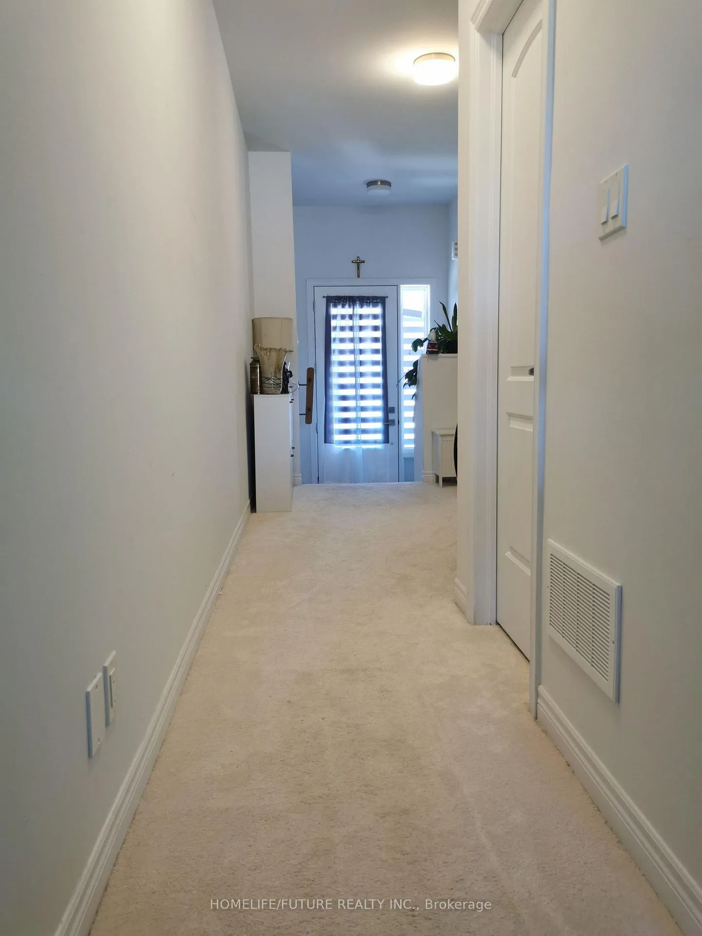 Photo 2 of 1044 Lockie Drive, Oshawa, Kedron — HOMEH