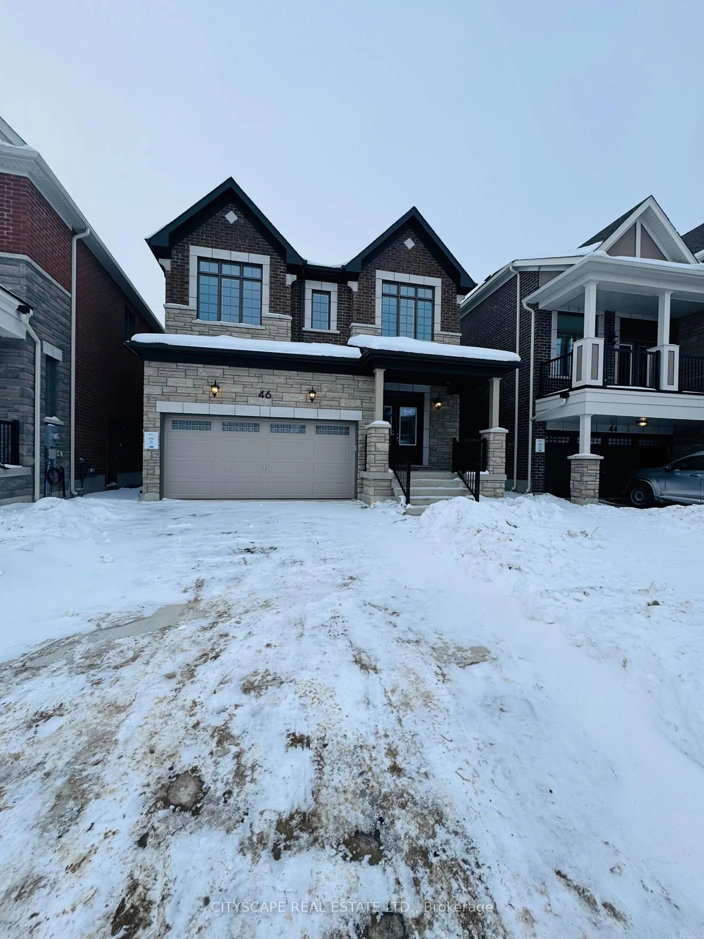 Photo 2 of 46 Betterridge Trail, Barrie, Rural Barrie Southwest — HOMEH
