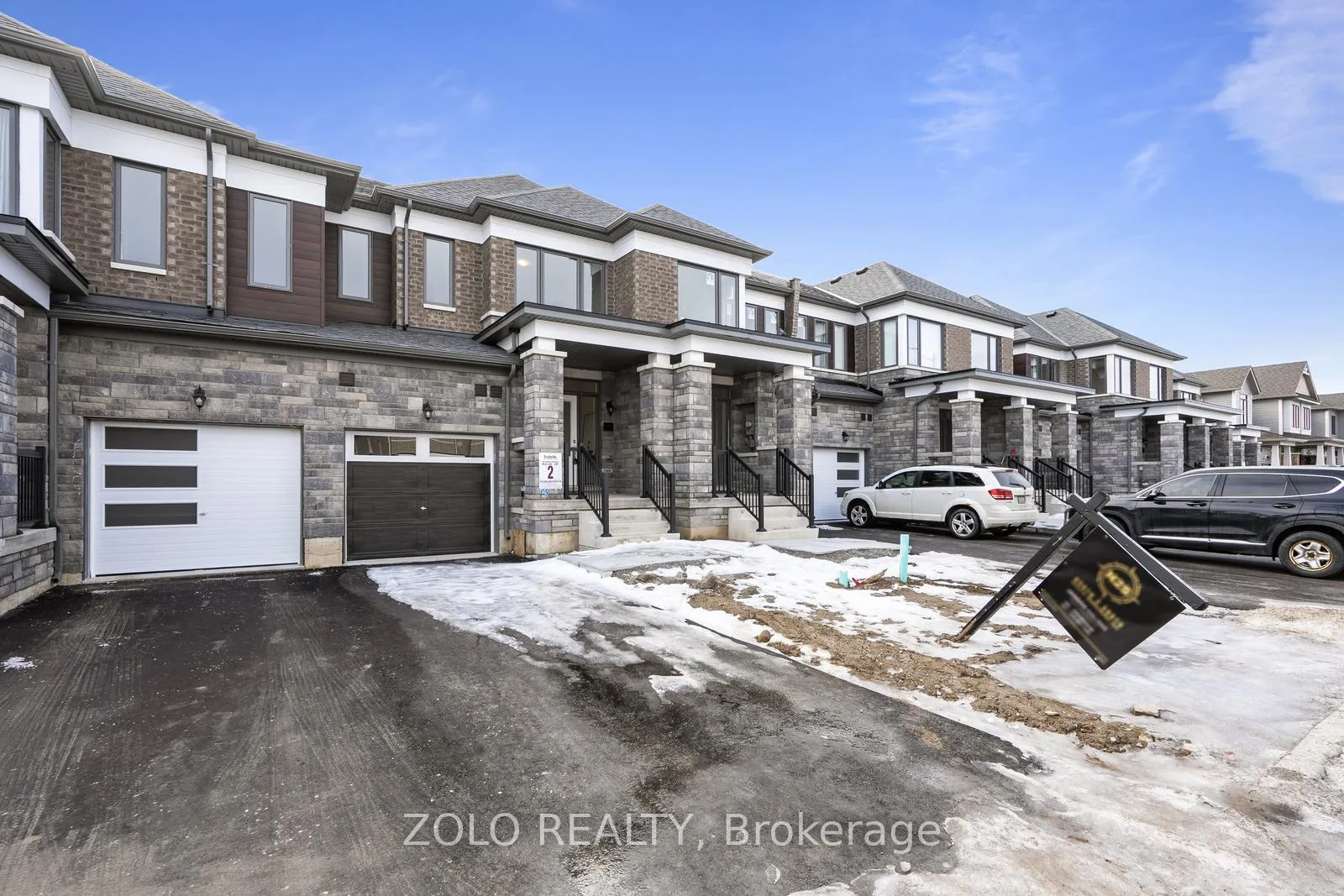 Photo 4 of 69 Bannister Road, Barrie, Rural Barrie Southeast — HOMEH