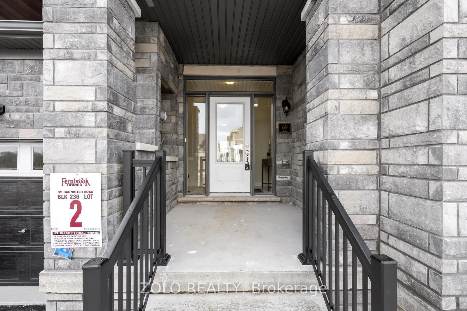 Photo 5 of 69 Bannister Road, Barrie, Rural Barrie Southeast — HOMEH