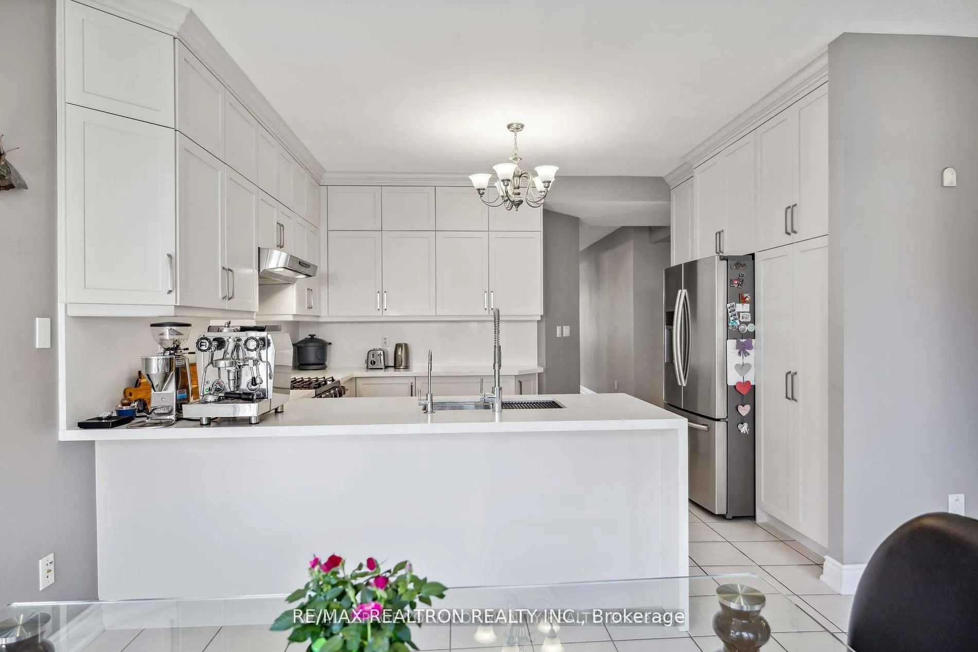 Photo 13 of 49 Arbourview Drive, Vaughan, Patterson — HOMEH