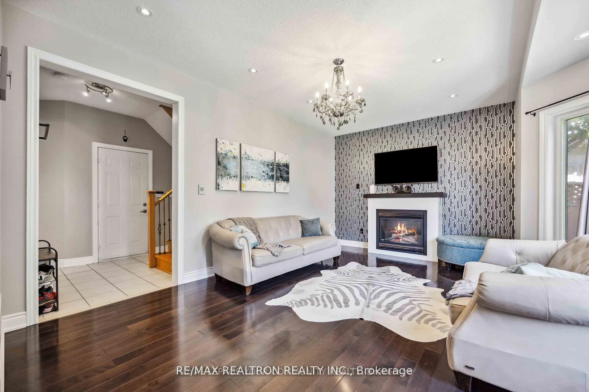 Photo 15 of 49 Arbourview Drive, Vaughan, Patterson — HOMEH