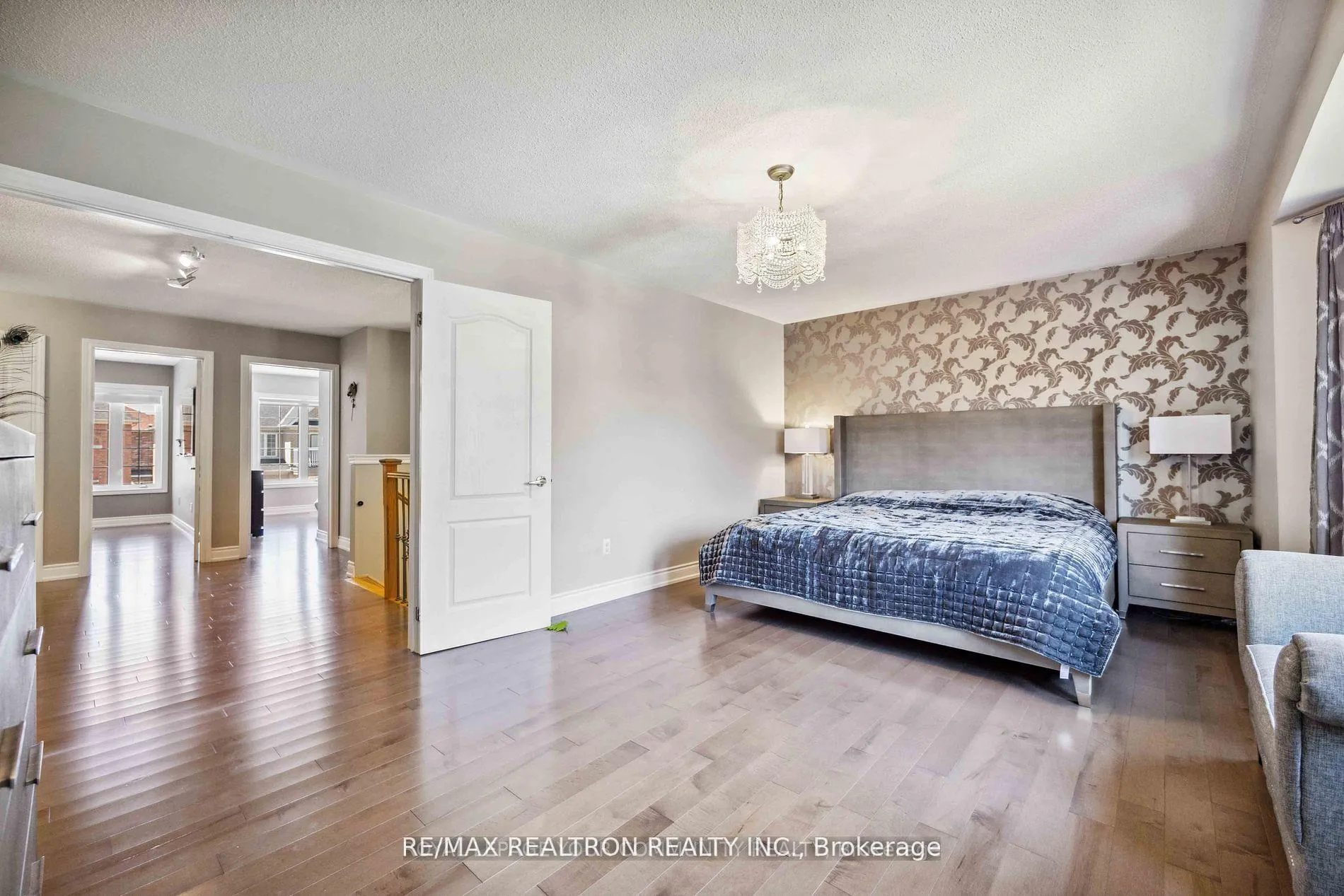 Photo 31 of 49 Arbourview Drive, Vaughan, Patterson — HOMEH